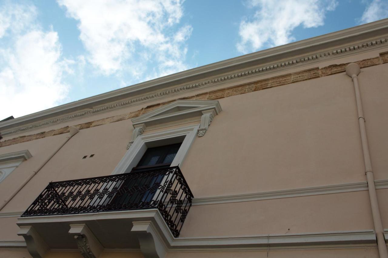 A Casa Ventotto Bed & Breakfast Mesagne Exterior photo