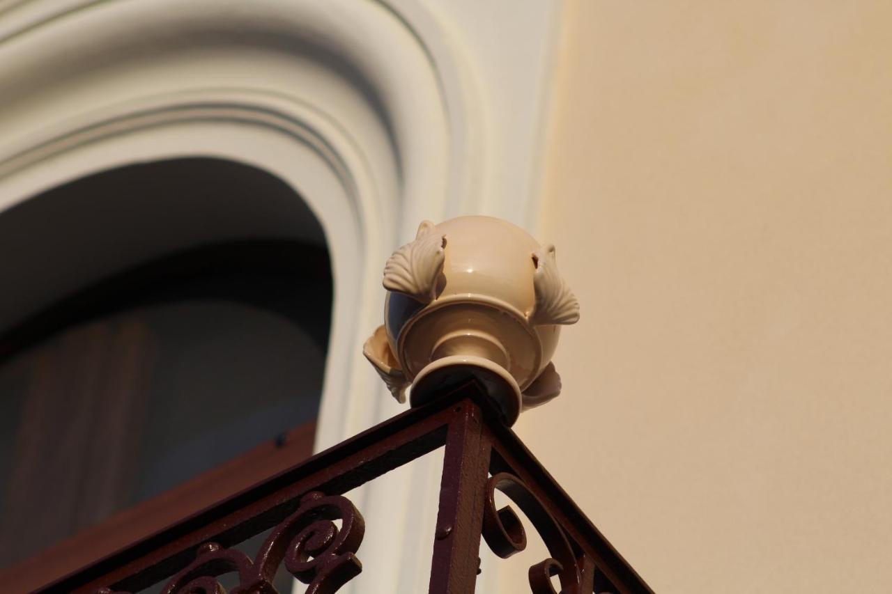 A Casa Ventotto Bed & Breakfast Mesagne Exterior photo
